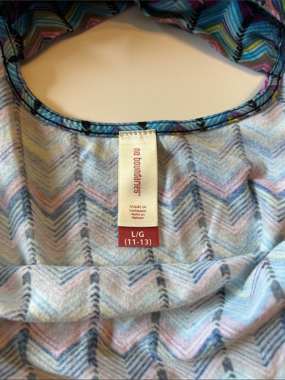 Women’s Multicolor Chevron Tank Top - Sleeveless Casual - Picture 4 of 5